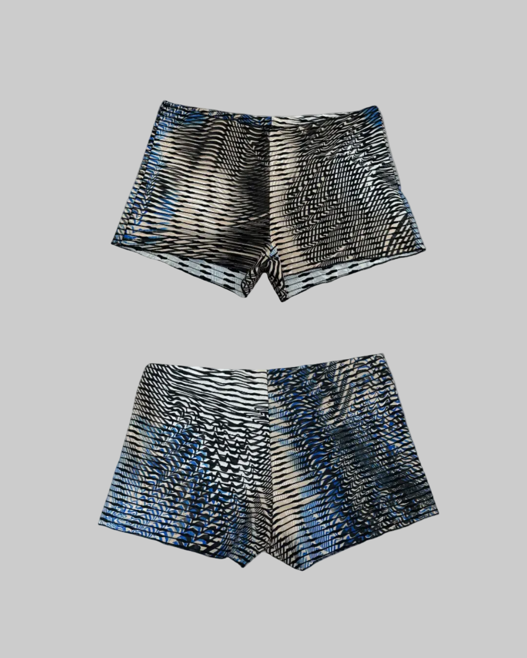 HOT PANTS